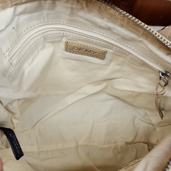 DKNY Cream and Gray Women's Bag EUC - Picture 5 of 6